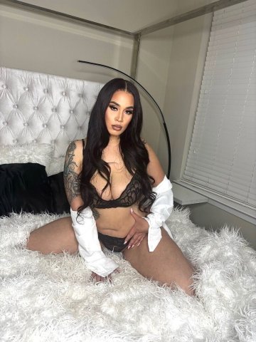 North Bay Ariel — Female Escort - 1
