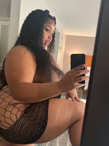 Thick Friendliest 5-Star Mamas — In-Call + Out-Call - 1