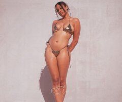 Hartford, CT Female Escort — Incall/Outcall Squirter - Image 2