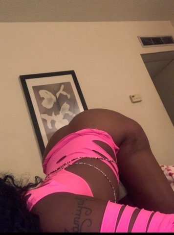 Oakland/East Bay Female Escort — Incall & Outcall, Lap Dance/Strip Tease - 1
