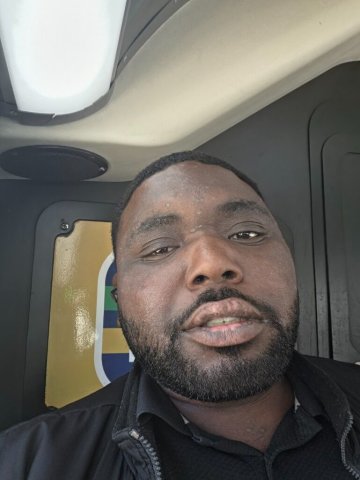 Milwaukee Chubby Male Escort — Anal, Vaginal & Oral Services (Women Only) - 1