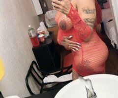 Oakland/East Bay escorts - Oakland/East Bay Female Escort — Thick 42DDD & Natural Long Hair