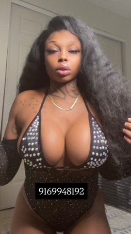 Portland, OR Outcall Escort — Bald Kitty, Soft Skin, Candy Girl - 1