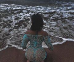 Gianna — Sun-kissed butter pecan Tacoma escort - Image 7