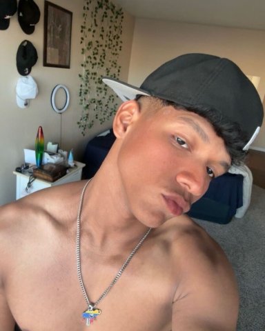 Chico de visita en Galveston: disponibilidad 24/7 - 1