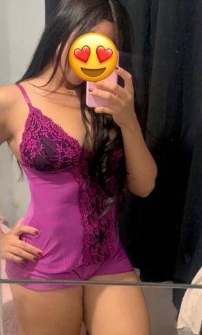 Northern Virginia Female Escort — Threesome, BBJ, GFE, Fetish & Massage (Incall) - 1
