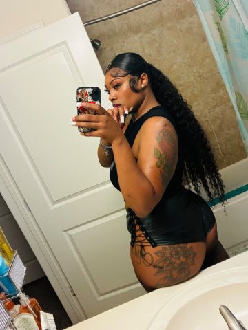 Downtown St. Louis Female Escort — QV/HHR & In-Call Shows - 1