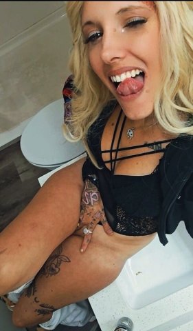 Incall only — Virginia Beach escort (cash only) for 2-day special - 1