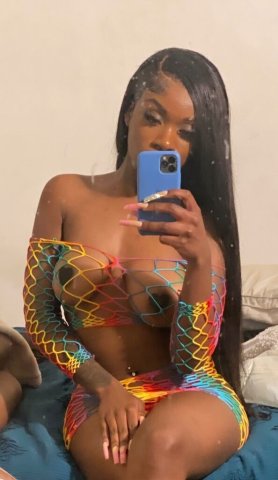 Stockton CA Chocolate Factory Female Escort — Incalls, Outcalls & Cardates - 1