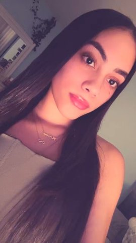 Soy Latina Joven 19 — Servicio Full + BBJ y Anal Extra - 1