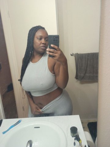 Portland Busty Ebony Escort — sensual body massage - 1