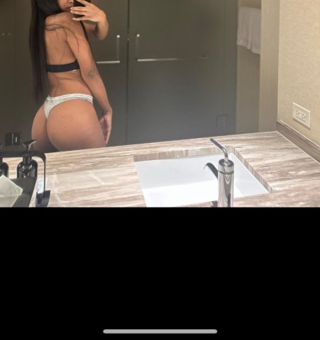Detroit MI Queen Tings Escort - 1
