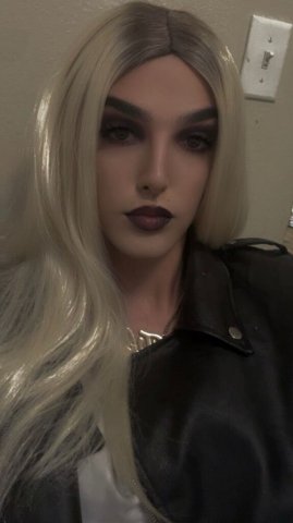 Fem Twink Escort — Boulder CO (discreet, top & submissive) - 1