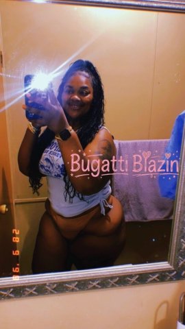 Charleston MILF Outcalls — Thick Curvy Squirting - 1