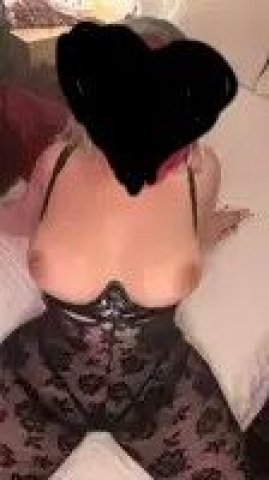 Pamper-Style Dinner Dates & Overnights With a Blonde Escort - 1