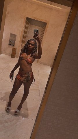 Las Cruces NM Trucker-Friendly Truck Station — Slim Petite Escort - 1