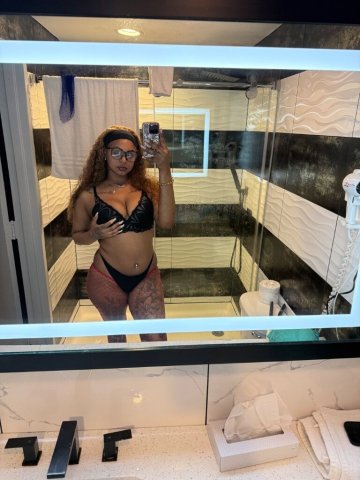 Queens NY Incalls & Outcalls — Squirt Queen Fetish Content (Facetime) - 1