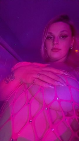 Kansas City MO Throat/Oral Specialty + Incall (Up to 9:30) — Content & Clips Available - 1