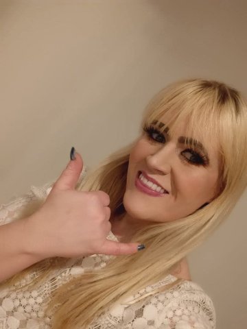 Thick Blonde PAWG in Palm Springs — early morning sessions & custom video content - 1
