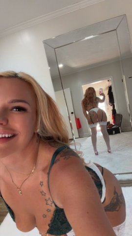 Mankato, MN Petite Busty Blonde (28) — Bella “Snow Belle” Escort - 1