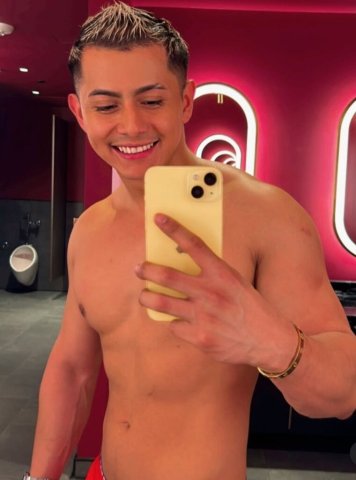 Latin Boy Male Escort in Orange County, CA — FaceTime, short-term or long-term - 1