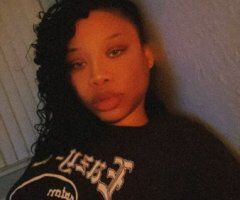 Hazel Lynn — Dream theme outcalls, green eyes & petite curvy vibe - Image 4