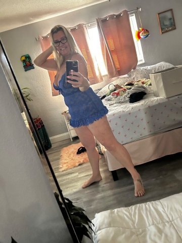 Anita — Cougar Facetime Shows, Sexting & Role Play (Long Beach) - 1