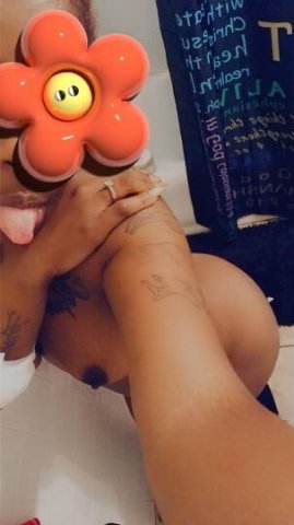 Kansas City, Missouri Sexy Chocolate Escort — QuickVisits, Outcalls Extra - 1