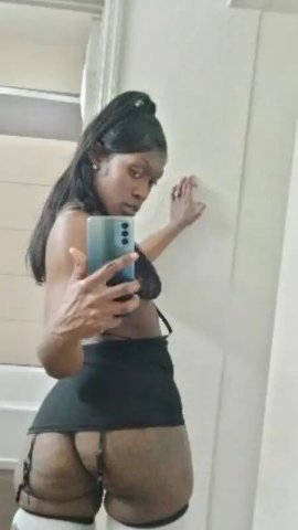 Mobile Mature Escort for Mature Working Men — Strict Business, Texting & Outcall - 1