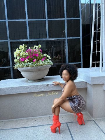 Ebony Big Booty Curvy Escort — Beach Outcall + Full Body & Nuru - 1