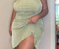 Tacoma Amazon Goddess — tall, big-bodied 6'4" escort profile - Image 3
