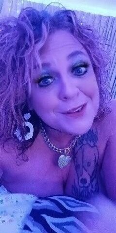 36-Year-Old Independent Female Escort — Hosting & Traveling - 1