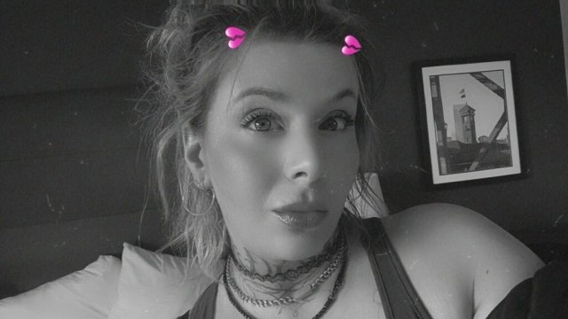 Portland Female Escort — Incall/Outcall, Fetish & Kink Play (Travel Available) - 1