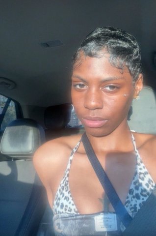 Queens New York Female Escort — Text me - 1