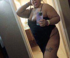 Omaha Female Escort — Thick Reddbone with Green Eyes - Image 6