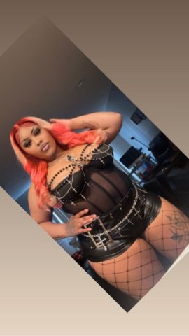 Milwaukee WI Incall — Sweet & Sexy Chubby BJ Queen (Squirting) - 1