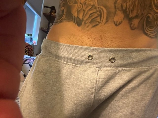 César Tatuado en Miami: confianza, estilo y misterio - 1