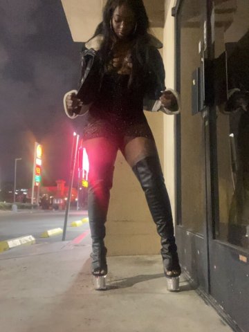 Memphis In-Call Fetish-Friendly Escort — Multiple Hours - 1