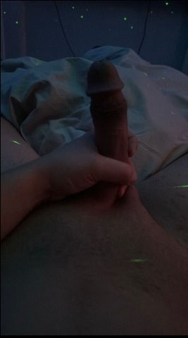 Experienced Latino Male Escort for Fantasy-Focused Encounters - 1