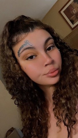 Kansas City MO Female Escort — 80 Head Sessions, Text-Only Content Pricing - 1