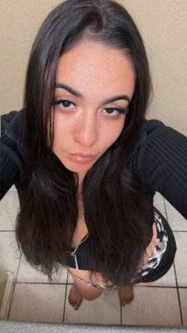 Miami FL Text/Call Escort — Open to Fetishes - 1