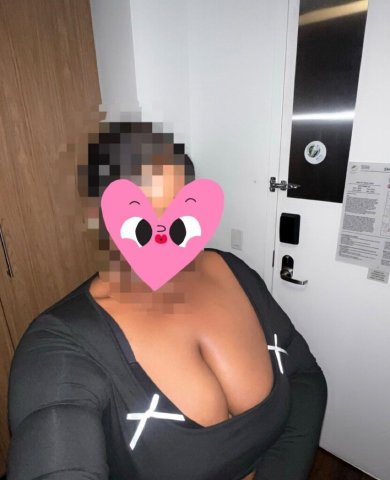 Palmdale/Lancaster Casual Throuple Fantasy Female Escort - 1