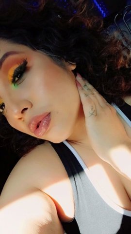 Fort Worth Juicy Girlfriend — Puerto Rican 29, thick & curvy - 1