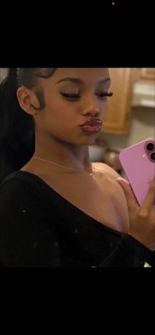 Cupcake Escort in Columbia, SC — Lap Dances & FT Shows - 1