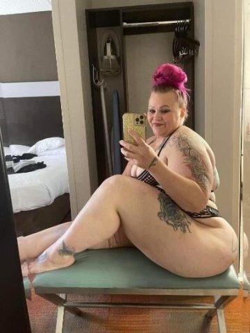 Denver CO Hot Mom Escort — Incall/Outcall & Car Fun - 1