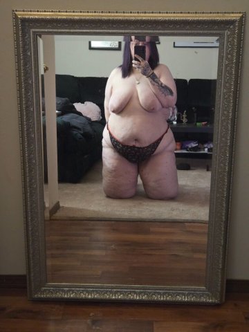 St. Louis Female Escort — QV, HH, 1H, and 1N bookings - 1