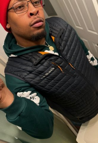 Tacoma Male Escort — Mr.B, 6'4" 220, Plenty of Energy - 1