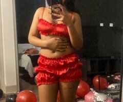 Miami escorts - Red 21 — 2-Girl Body-to-Body Massage with Jack Off Add-On (Miami)