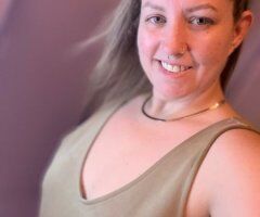 San Fernando Valley Milf Outcalls — No Bare 3somes - Image 9