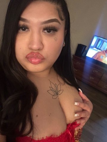 Latina Bombshell Escort (Outcall, Surrounding Areas) — 23 - 1